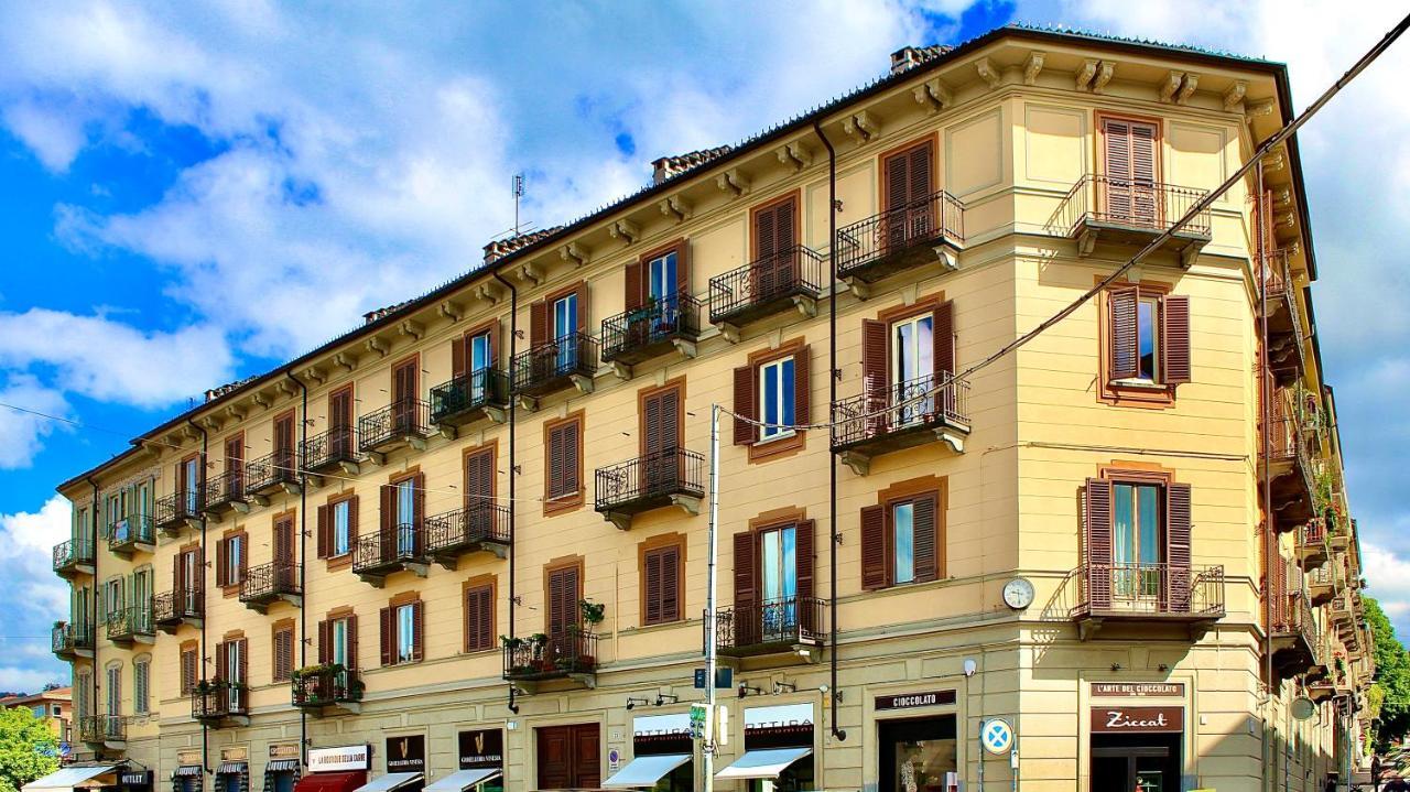 Exquisitely Renovated And Centrally Located Apartment With Free Parking Torino Kültér fotó