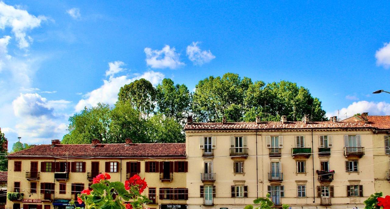 Exquisitely Renovated And Centrally Located Apartment With Free Parking Torino Kültér fotó